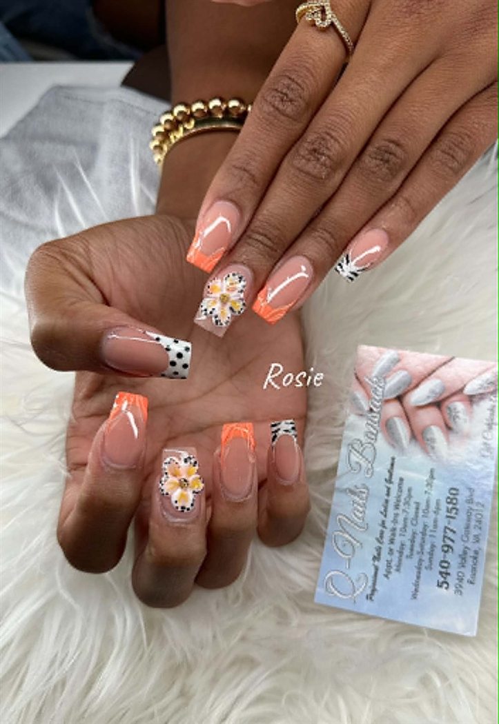 Coral French & Daisies